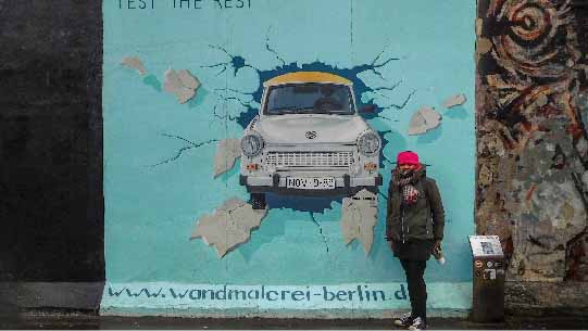 Getting to Know Berlin by Asha Loizou Getting to Know Berlin by Asha Loizou
